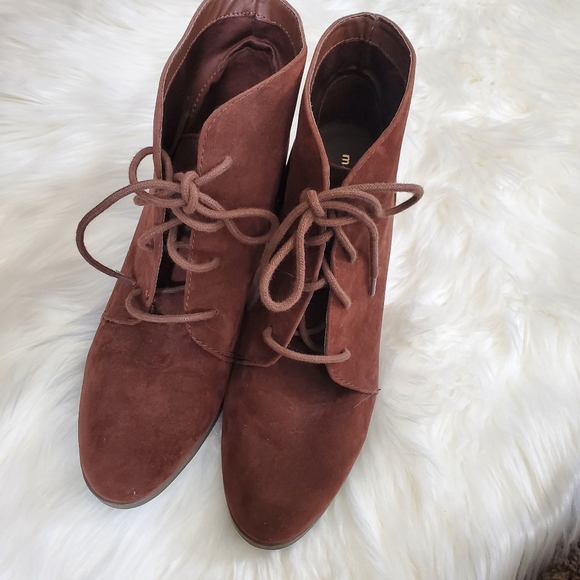 Madden Girl Doman Suede Wedge Booties - Picture 6 of 11